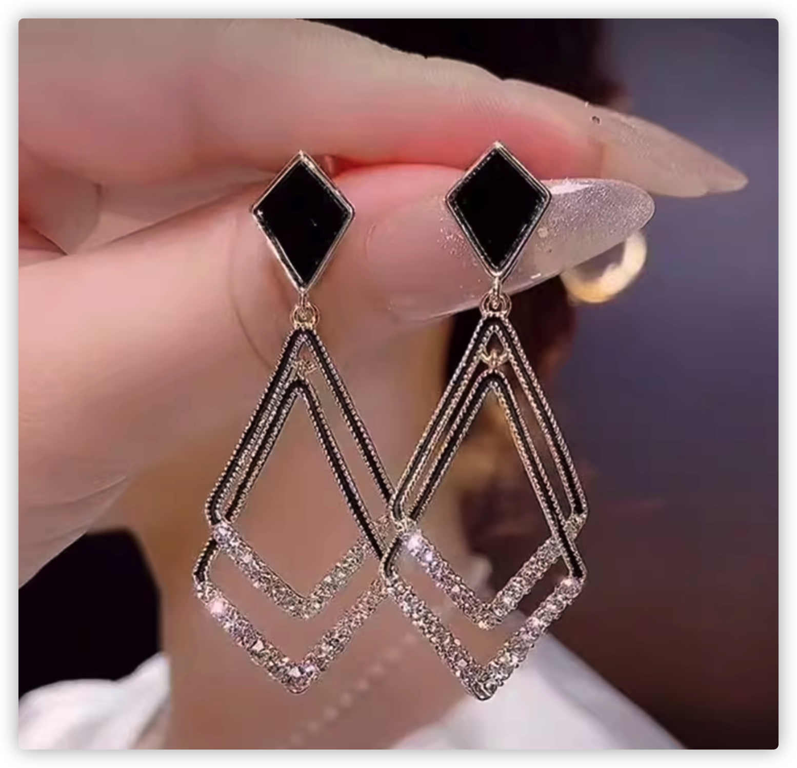 Temperament long sparkling diamond earrings 2023