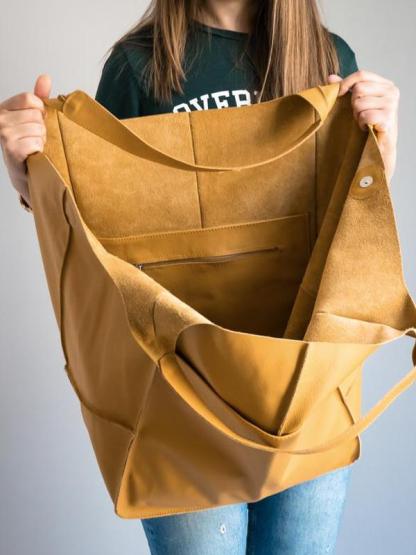 Vintage super large capacity shoulder bag mySite