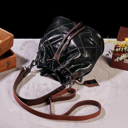 Retro Fashion Shoulder Slung Large Capacity Cable Embroidered Plaid Bucket mySite