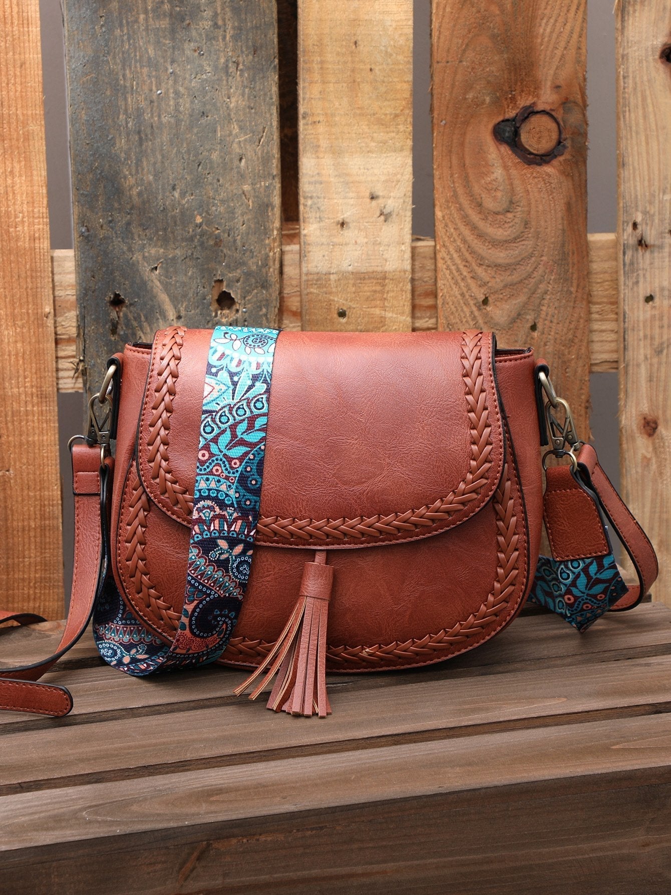 Hand woven Vintage saddle tassel messenger bag mySite