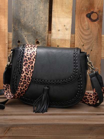 Hand woven Vintage saddle tassel messenger bag mySite