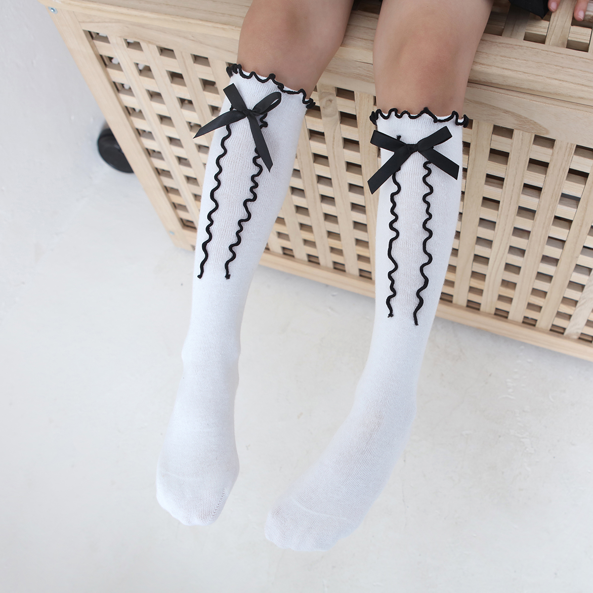 Toddler Girl Bow Lace Design Knee-High Stockings Wholesale