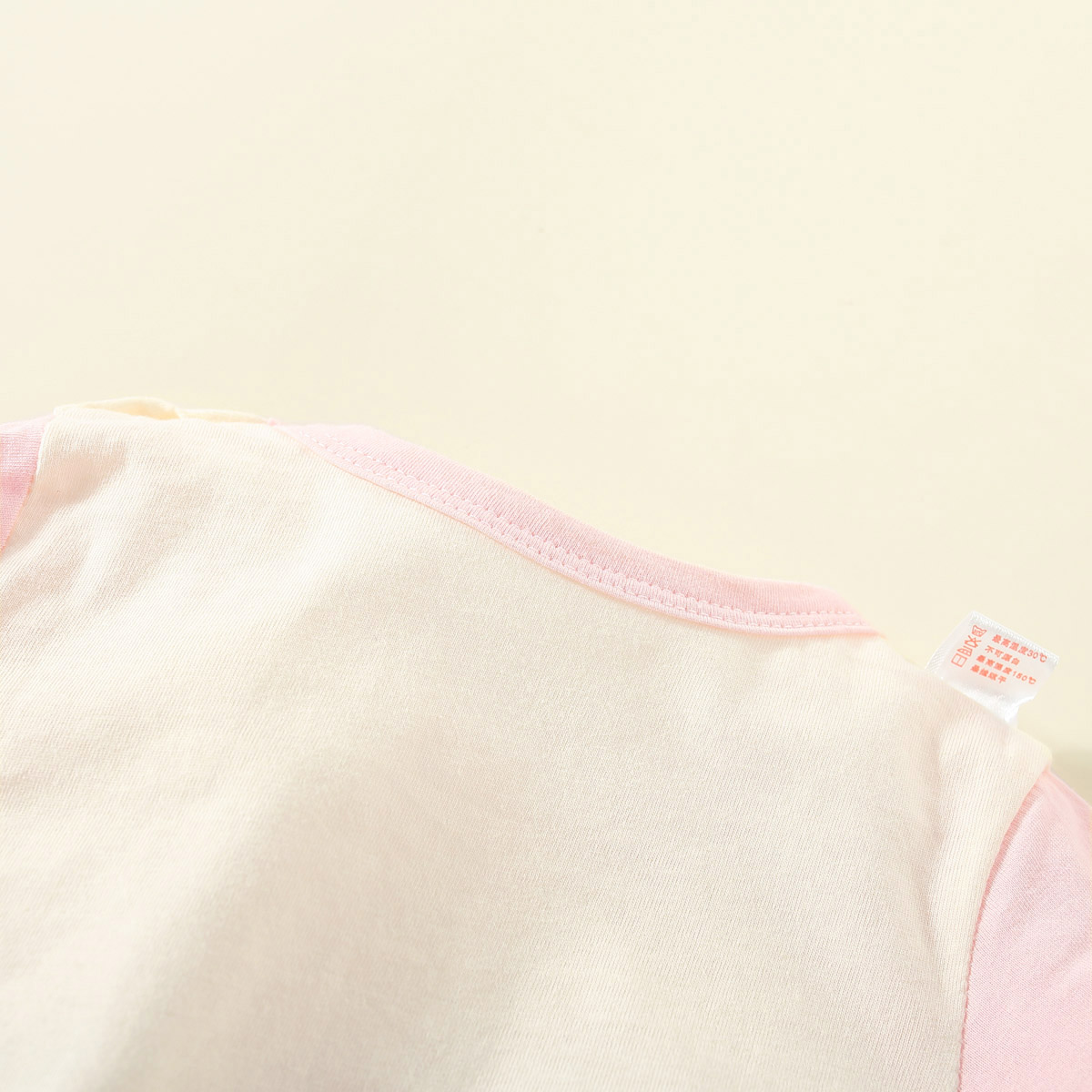 Toddler Girls Cotton Cartoon Color-block Top & Shorts Pajamas Sets Wholesale