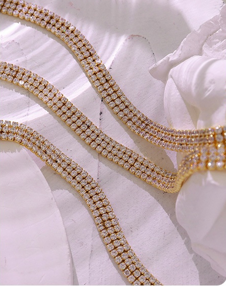 【售价小于限时,小于原价】Triple Layers Diamonds Inlaid Luxury Bracelet